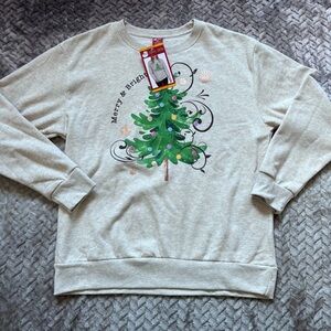 NWT Christmas Crew neck sweatshirt size medium